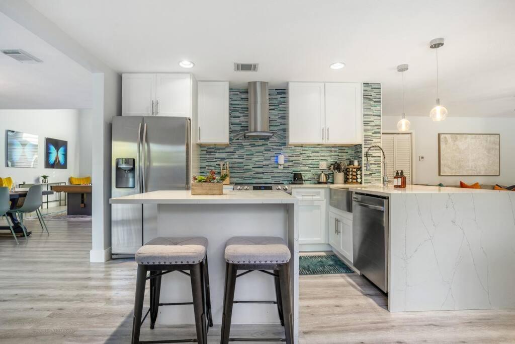 4 Bed 3 Bath Getaway Holiday home Miami